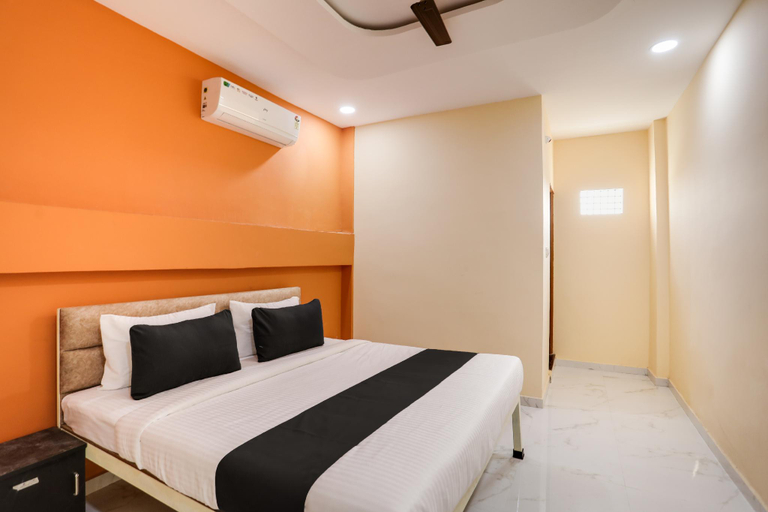 Bedroom 2, Hotel O Sky View Stay In, Nagpur