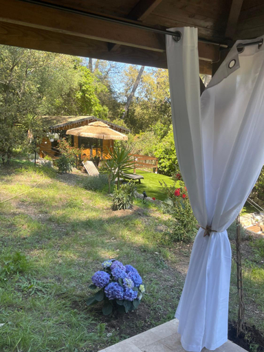 Others 2, Magnifique Chalet avec jacuzzi 2P Mougins, Alpes-Maritimes
