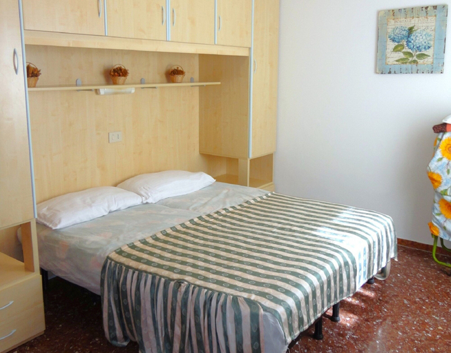 Bedroom 2, Villa in Caorle Near Spiaggia Tartaruga, Venezia