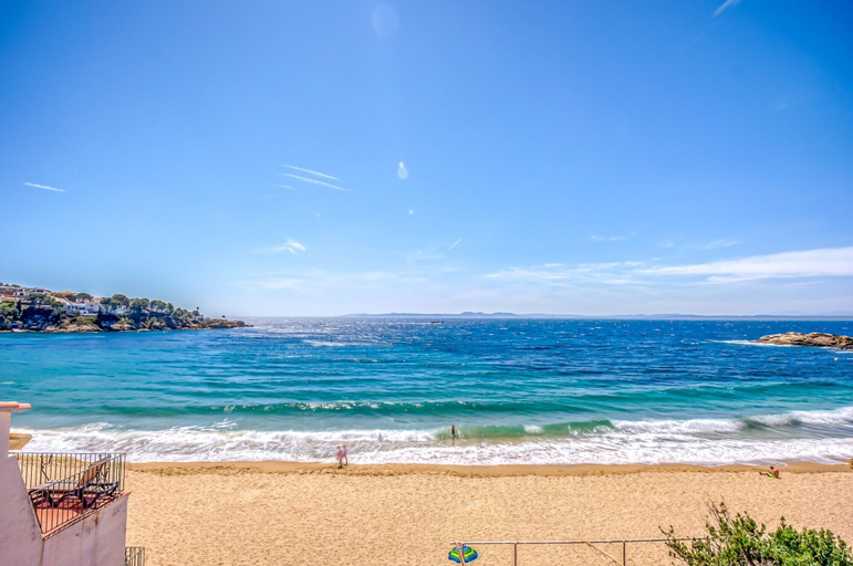 View from property 3, Beachfront Apartment in Platja Almadrava, Girona