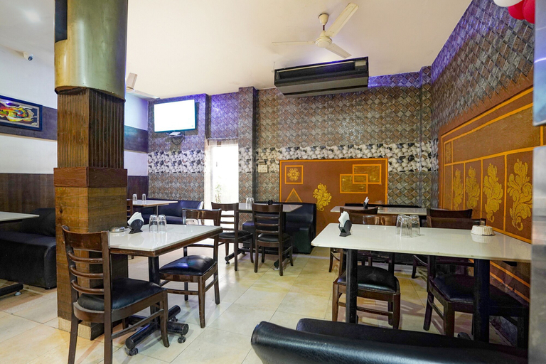 Food & Drinks 3, Fabhotel Sarja Sky, Nagpur