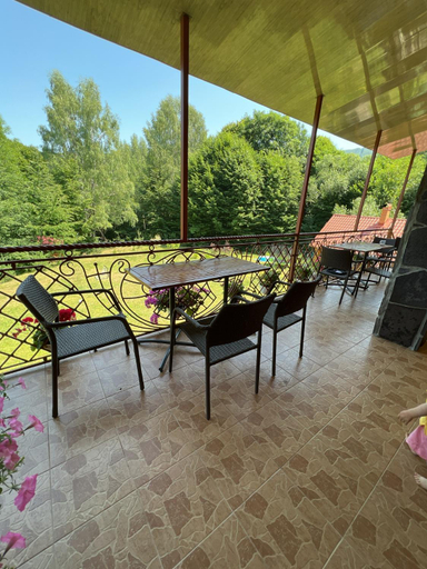 Others 4, Vovk Gasthaus, Mukachivs'kyi