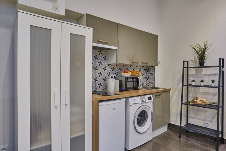 Private kitchen, Charming studio Center of Paris Montmartre, Paris