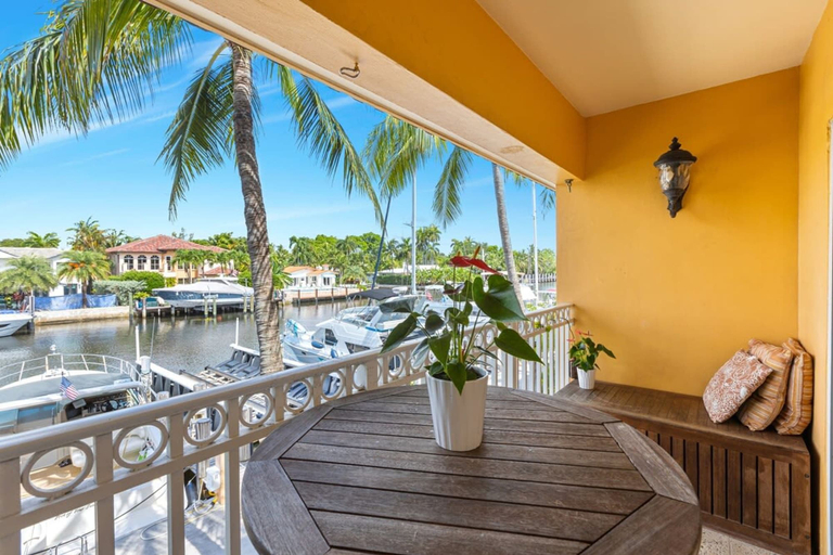 Room 5, Relaxing Beach Apt in las Olas Blvd, Broward