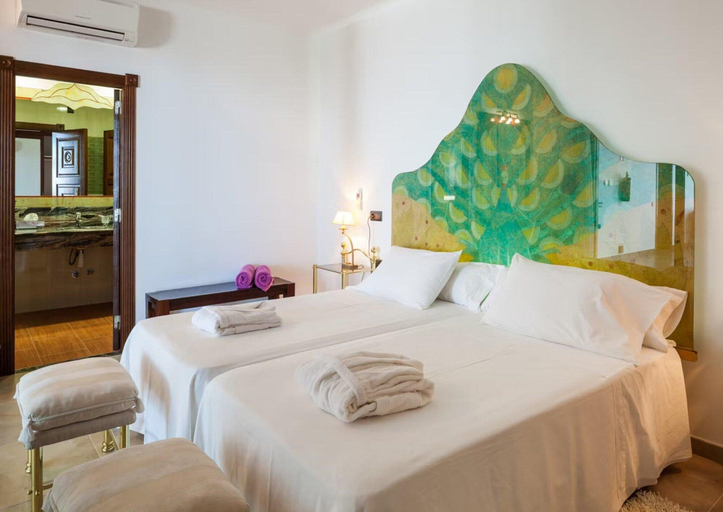 Room 3, Villa With Direct sea Access, Baleares