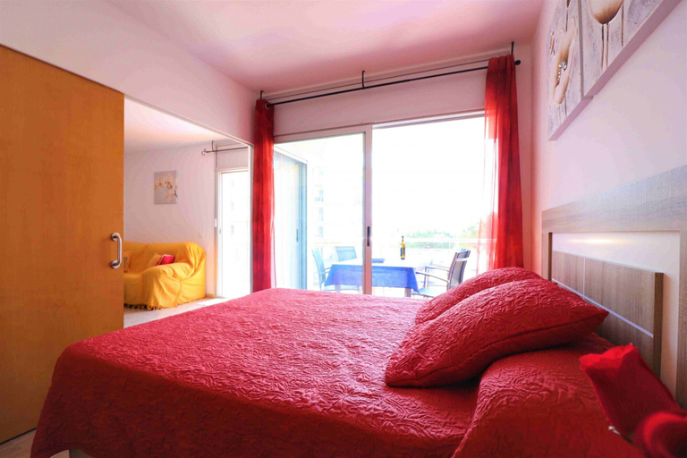 Room 2, Pretty Apartment With Balcony, Girona