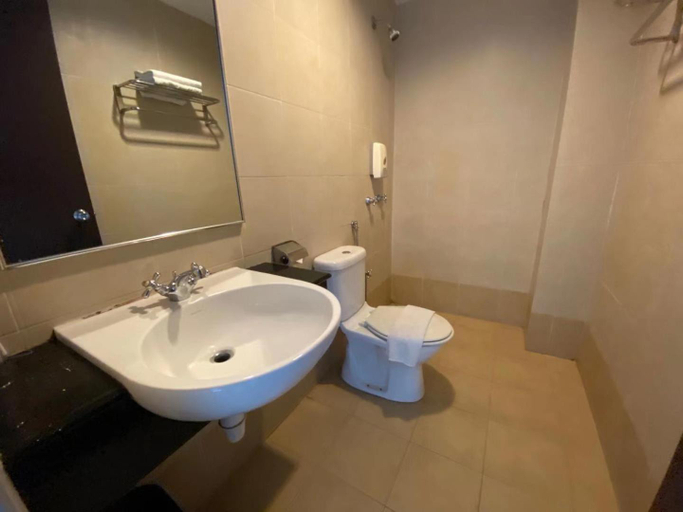Bathroom 3