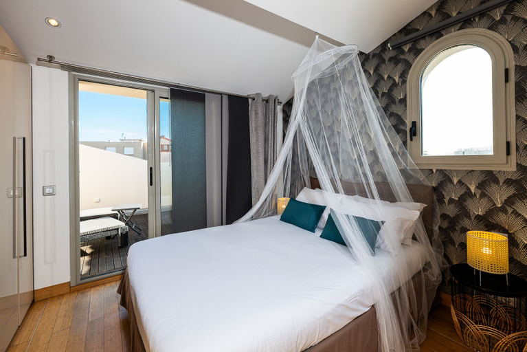 Bedroom 2, Top Floor, Nest in Mandara Beach - Cote d'Azur, Alpes-Maritimes