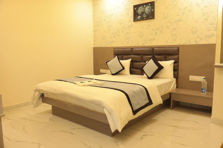 Bedroom 4, Hotel NS Residency, Ahmadabad