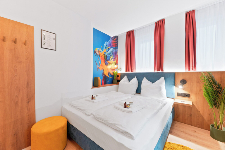 Bedroom 2, JUNGLE No5 Boutique Hotel - Stuttgart City-Center, Stuttgart