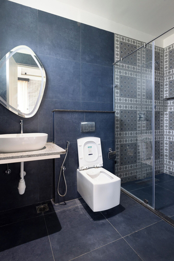 Bathroom 27