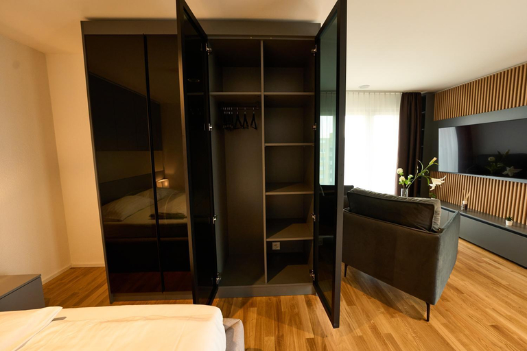 Bedroom 24