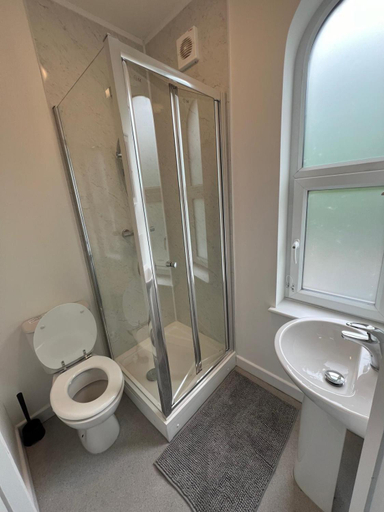 Bathroom 3, Lake View House, Derbyshire