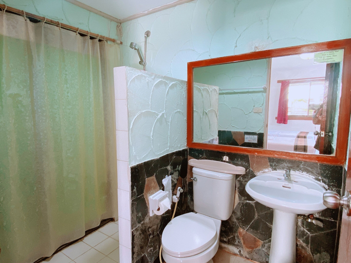 Bathroom 4, Korat Country Club Golf and Resort, Pak Thong Chai