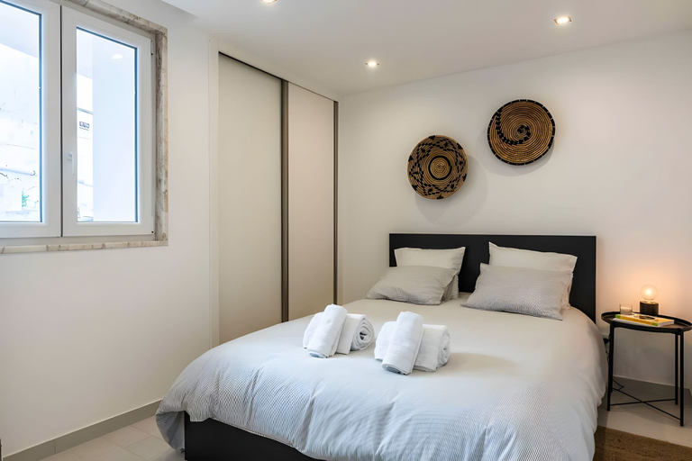 Room 4, Santa Eul lia 2-bedroom Apartment w Swimming Pool, Albufeira