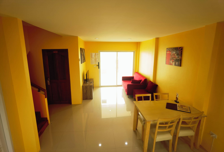 Dining Room 9