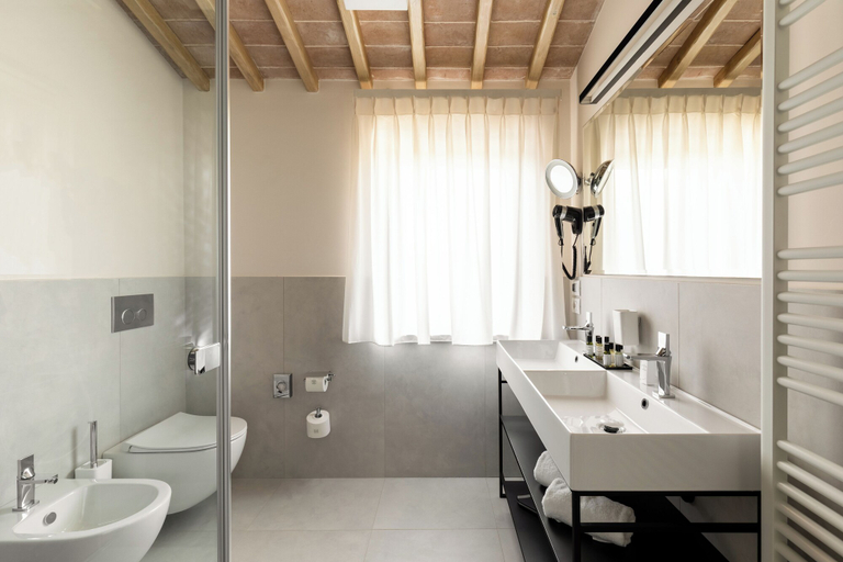 Bathroom 4, Pensieri di Cavatina, Siena