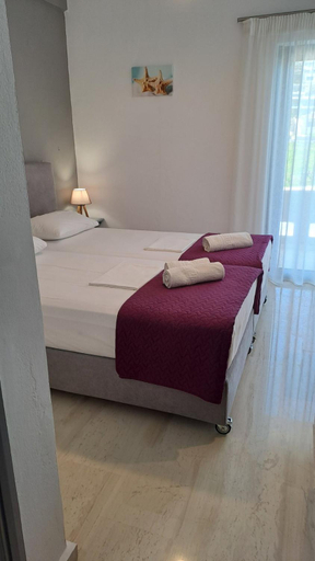 2, Galini Beach, Crete