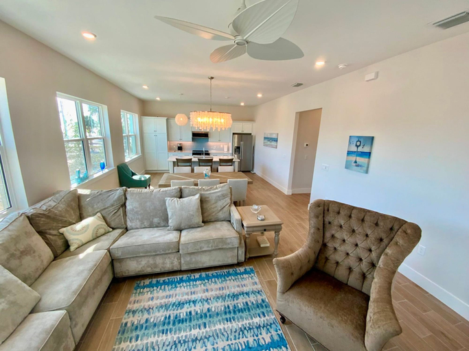 Room 5, Nautical Nest in Fort Myers Beach, Lee