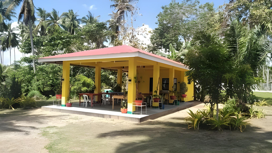 Chilly  beach resort, Aborlan