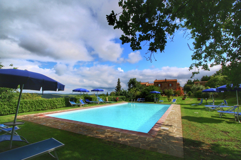 Sport & Beauty 2, Scenic Tuscan Farmhouse, Siena