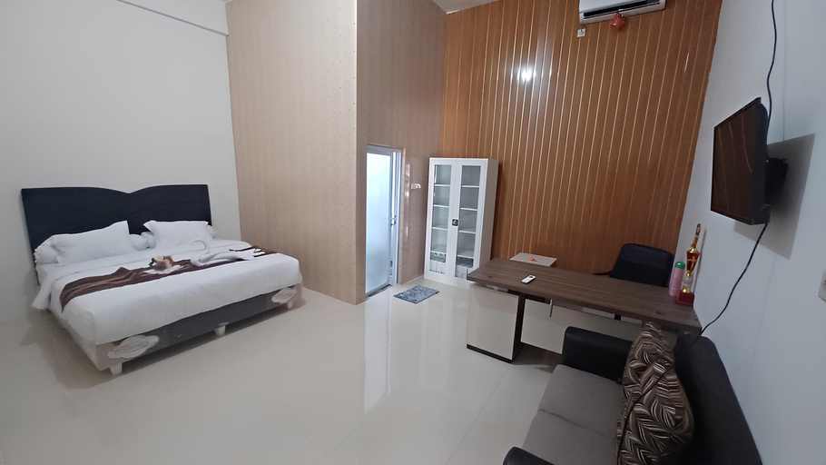 Bedroom 3, Kusuma Hotel and Convention Hall, Nganjuk