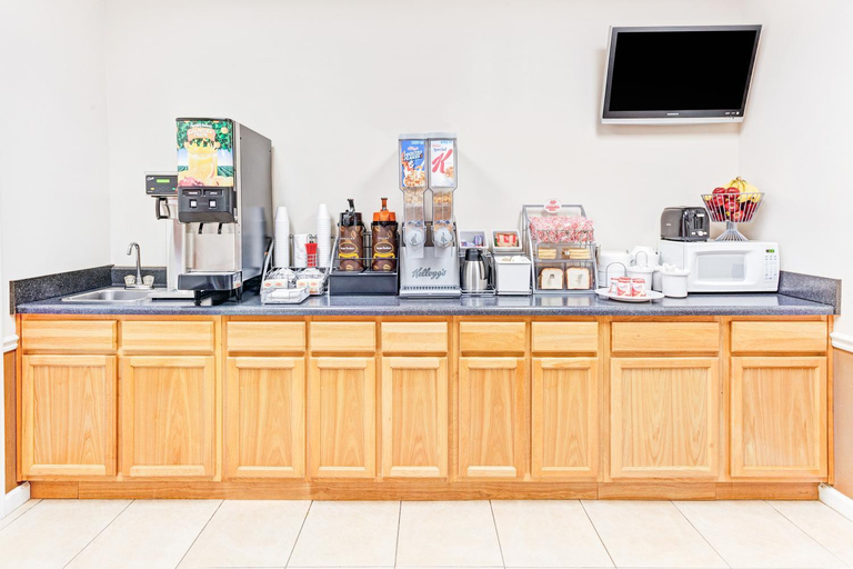 Food & Drinks, Super Inn & Suites Carrollton,West Georgia, Carroll