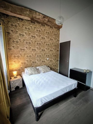 Bedroom 2, le clos des roses, Ain