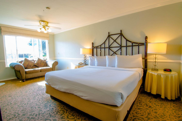 Bedroom 25