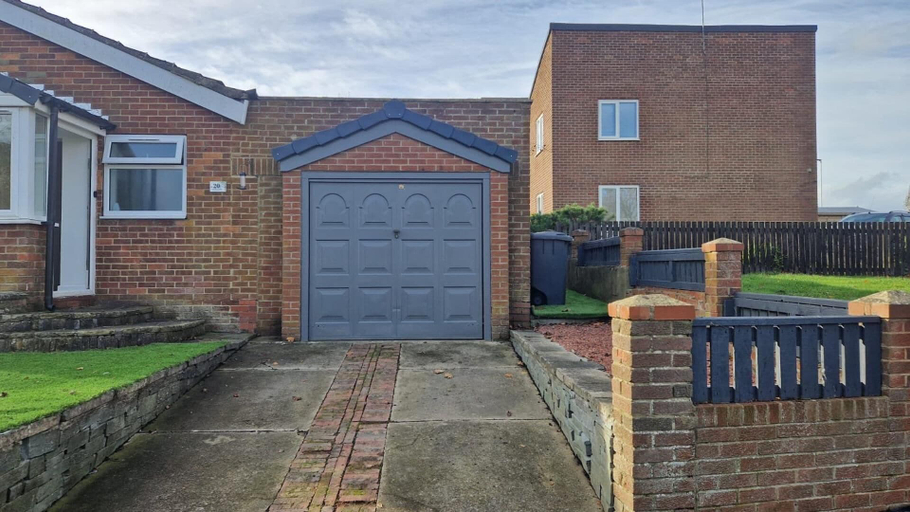 Exterior 4, Amani 2-bed Bungalow - Sleeps 4 - Pet Friendly, Durham