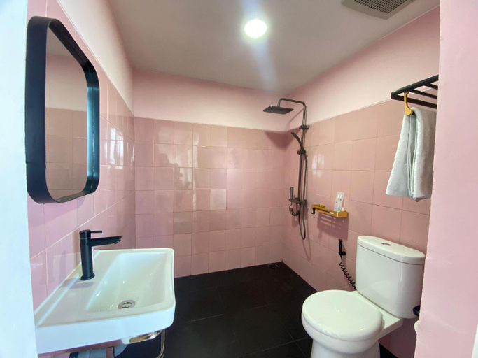 Bathroom 8