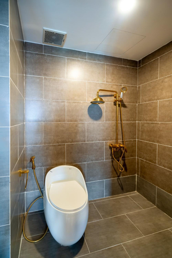 Bathroom 4, Dian Hotel And Apartment, Da Nang