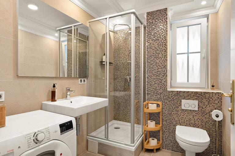 Bathroom 2, YUVA HOMES am Kurpark - BRIGHT Collection, Unterallgäu