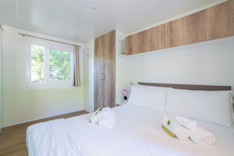 Bedroom 4, Club Del Sole Adriatico Cervia Easy Camping Village, Ravenna