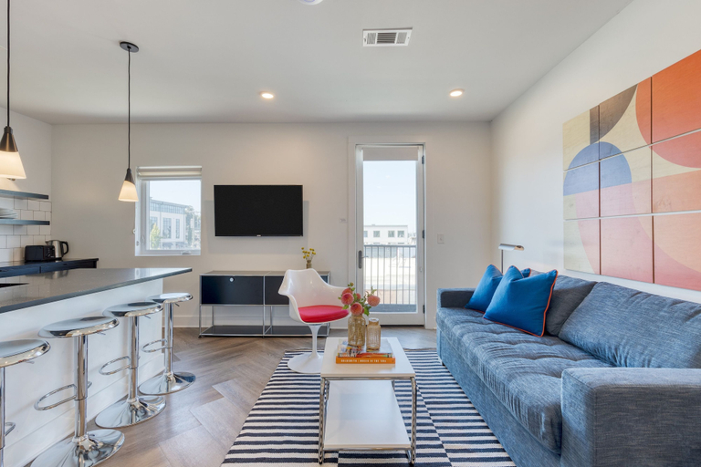 Room 3, The Carter 503 by Avantstay Mins to Downtown, Davidson