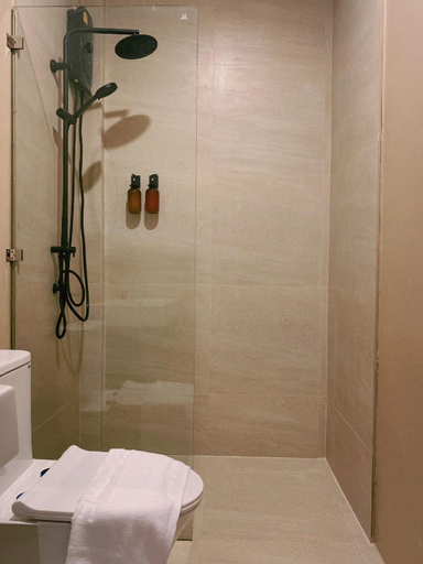Bathroom 9