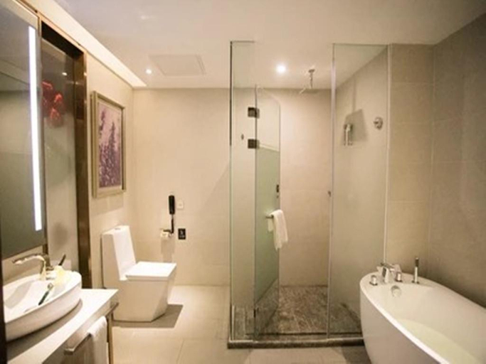 Bathroom 3, Lavande Hotel (Changchun High-tech Guigu Street), Changchun