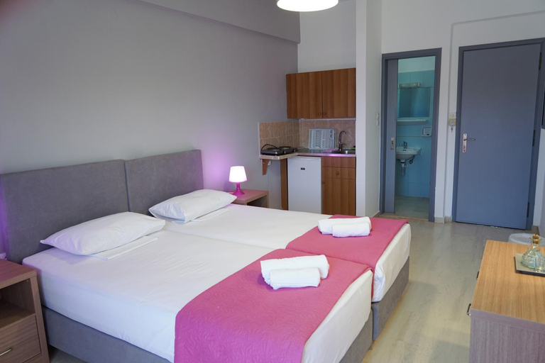 4, Galini Beach, Crete