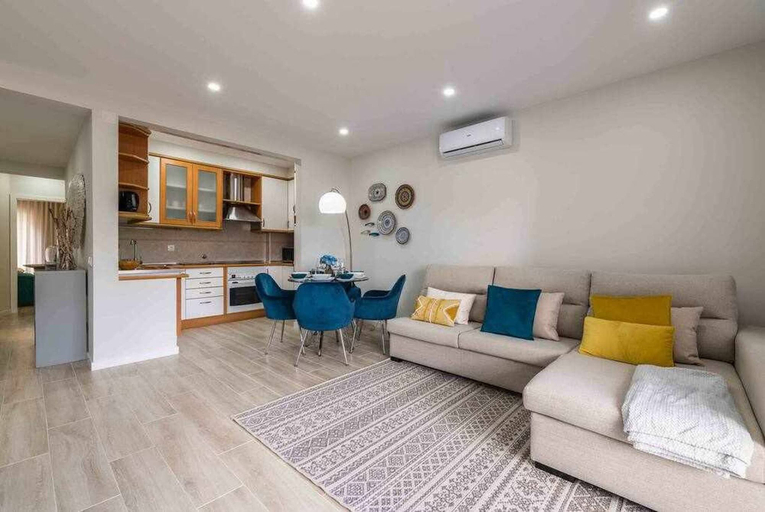 Room 2, Casa Santa Maria T2 Sea View 500m Oldtown Beach, Albufeira