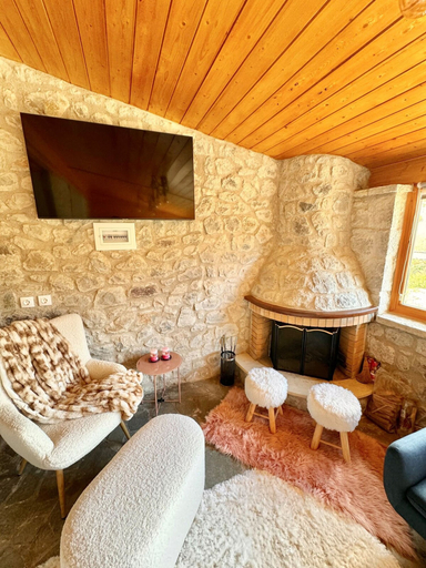 Room 3, Crown Chalet Arachova, Central Greece