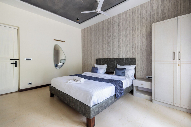 Bedroom 25