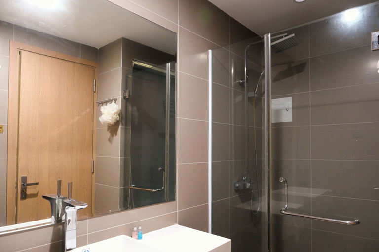 Bathroom 3, Corgi House Homestay Nha Trang, Nha Trang
