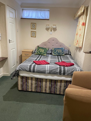 Bedroom 2, Red Rose Hotel, Blackpool