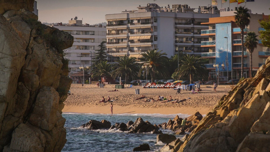 Room 5, Ponent in Lloret de Mar, Girona