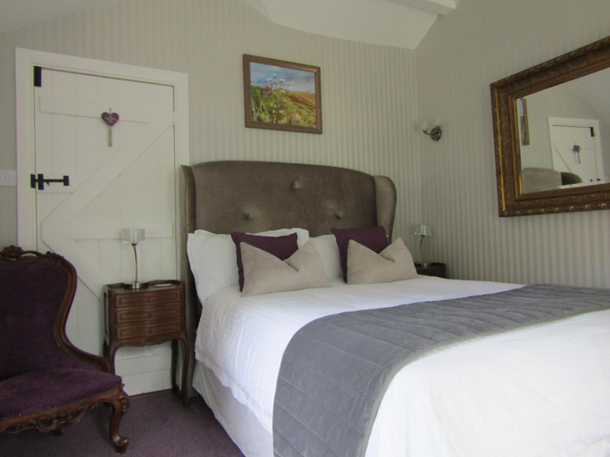 Others 5, Frogs Hall B&B, Suffolk