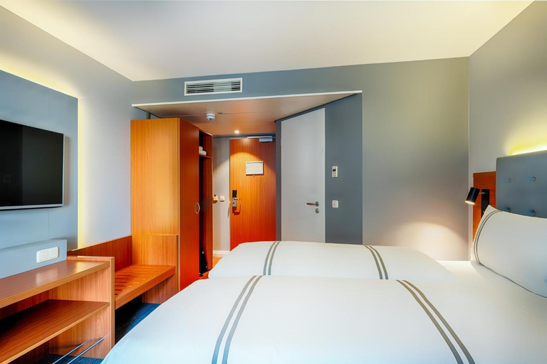 Bedroom 13