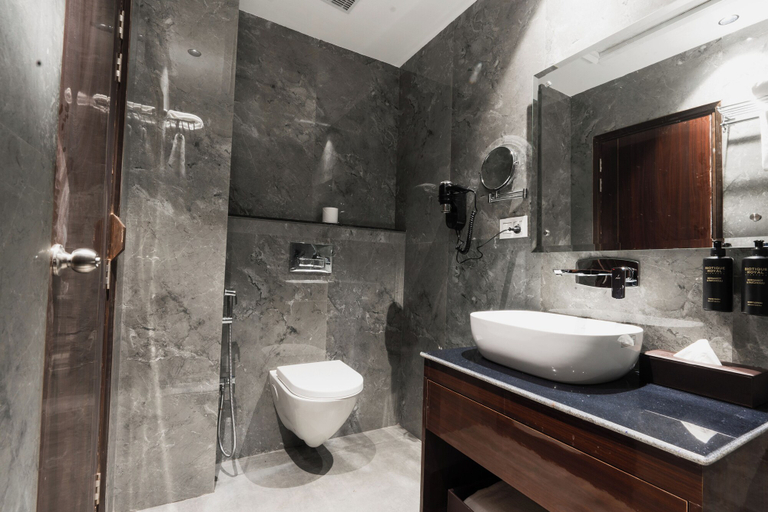 Bathroom 4, AVA Hotel Chandigarh Zirakpur, Sahibzada Ajit Singh Nagar
