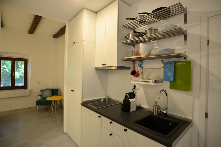 Others 4, House 561