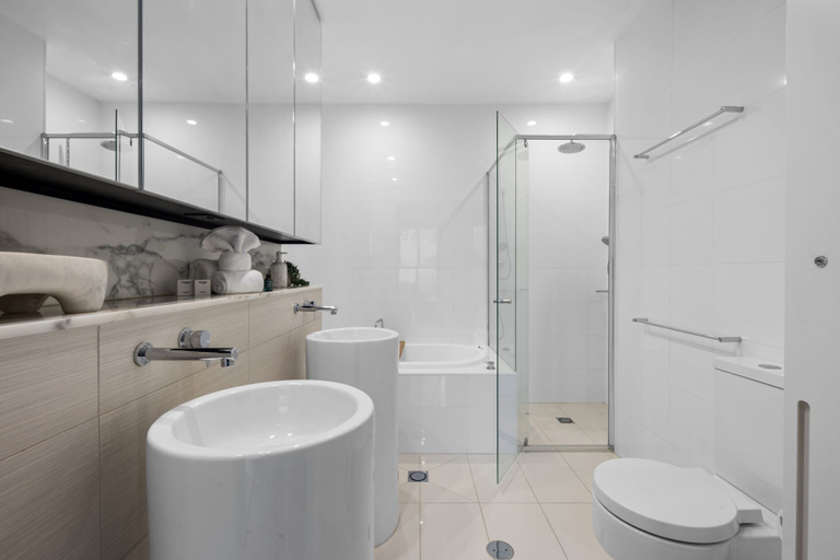 Bathroom 4, Luxury Apartment - Oracle Broadbeach, Gold Coast