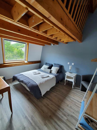 Bedroom 4, Camping Hotel Les Airelles Montagne Ardechoise, Ardèche